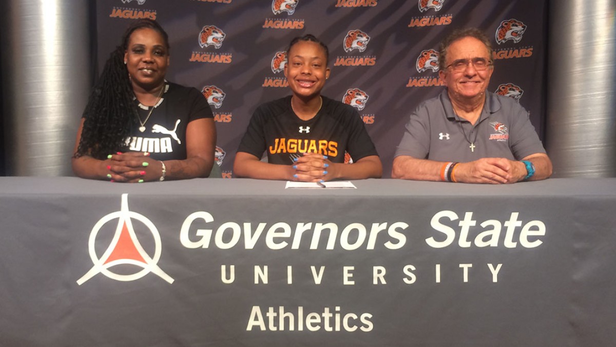 Women's Cross Country Signs Hillcrest Standout