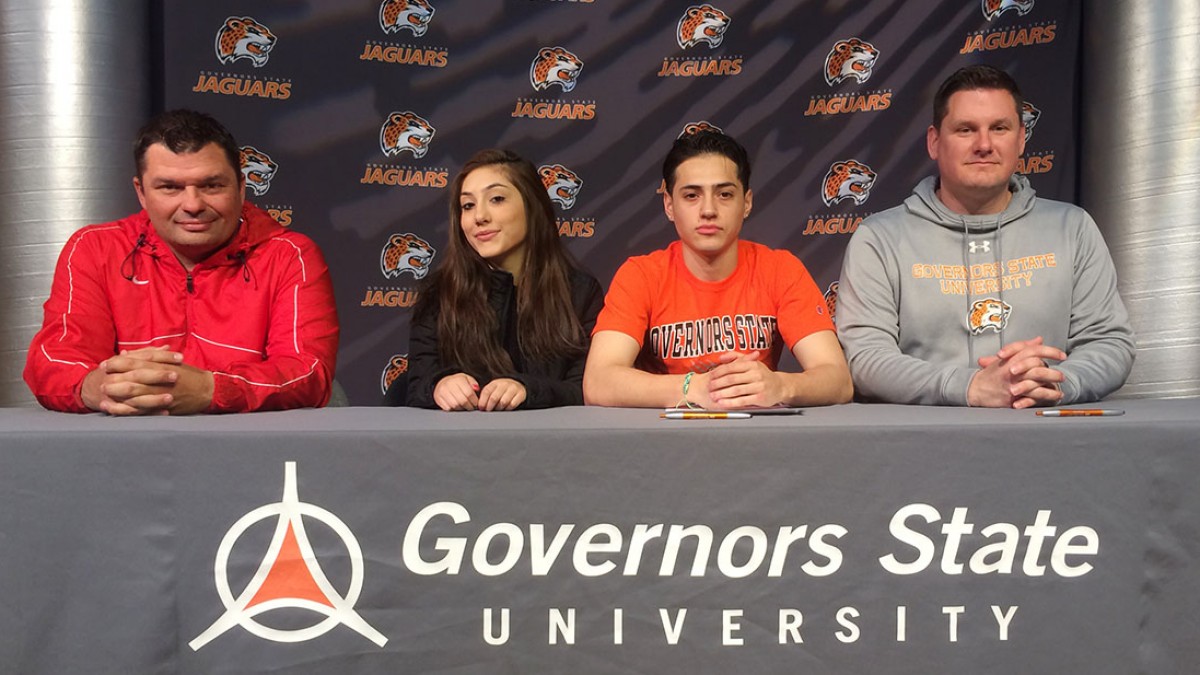 Espinoza Signs with Jaguar Soccer