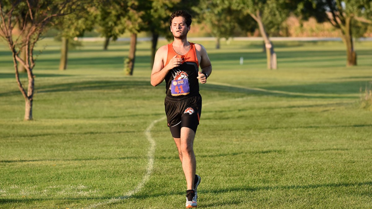 GSU Runners Place Third at Skyhawk Invitational