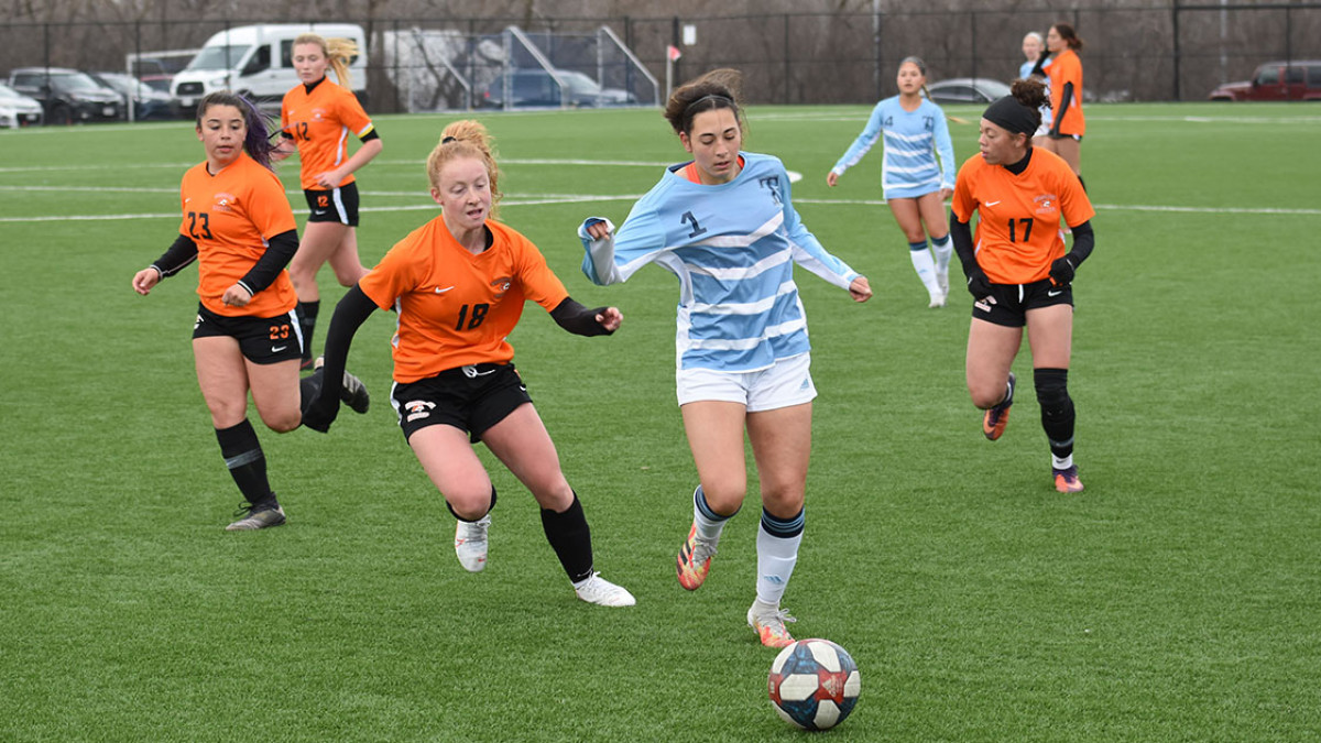 Governors State Falls to No. 20 Trinity Christian