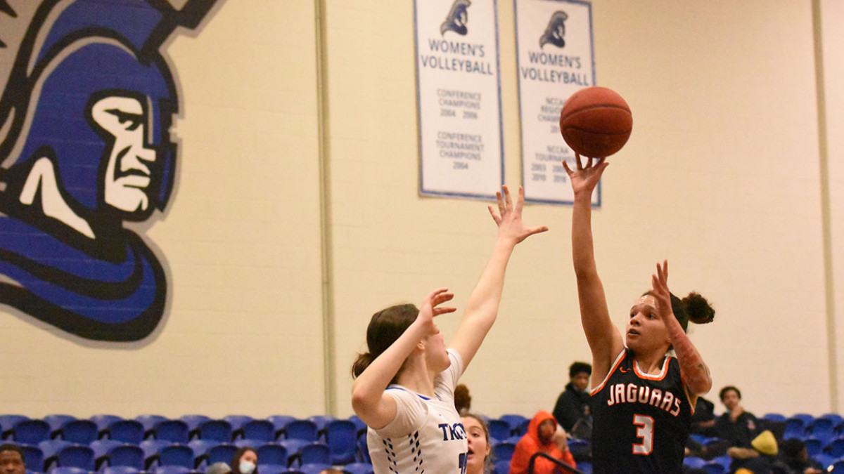GSU Records Road Victory at Trinity International