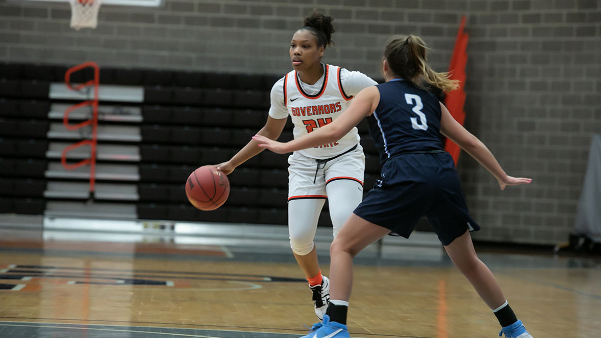 Women's Basketball Rolls to Third-Straight Conference Win