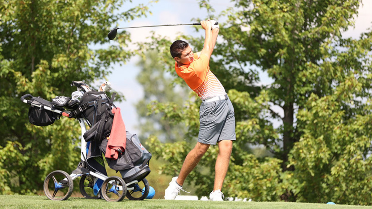 Men's Golf Places Third at Jaguars Fall Invitational