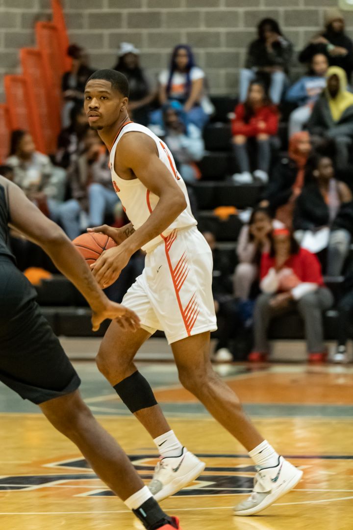 (12) Kyle Jackson