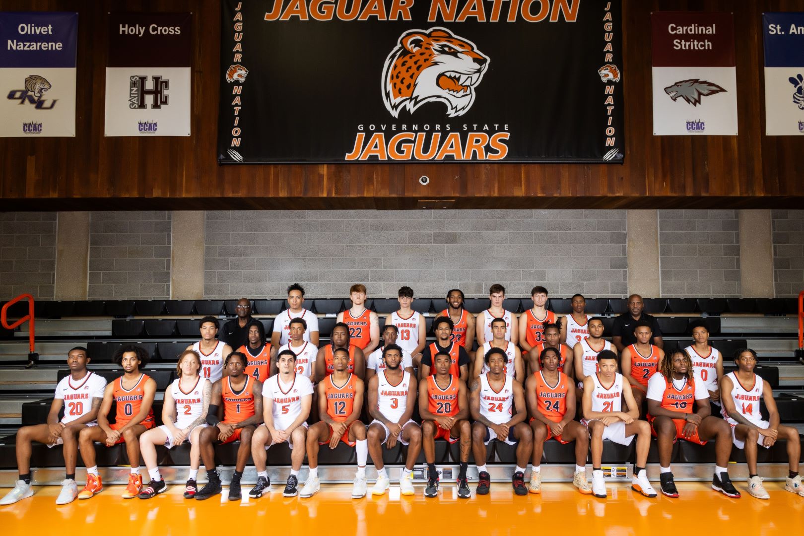 2023-2024 GSU Men's Basketball team pictured with Head Coach Tony Bates (back row far right) and Associate Head "Coach V" (back row left).  The Jaguars open the 2023-2024 season Friday night hosting IU Kokomo, 7:30 p.m. in the ARC.