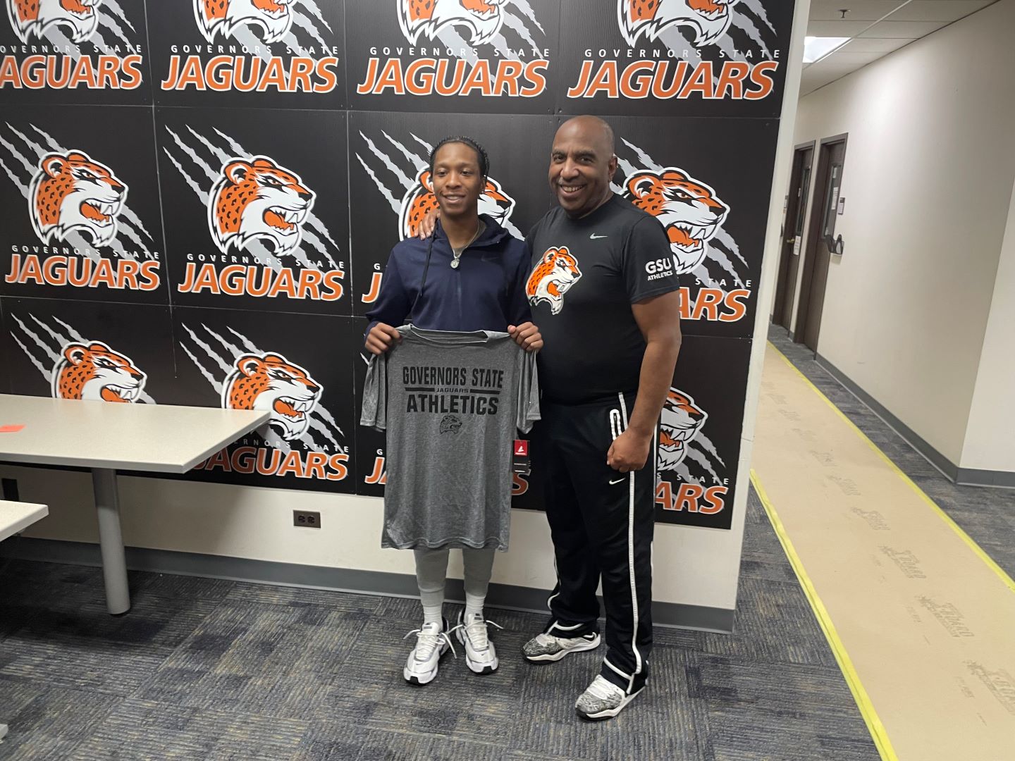 RYAN HENRY SIGNS NATIONAL LETTER OF INTENT WITH GSU JAGUARS BASKETBALL FOR 2024-25