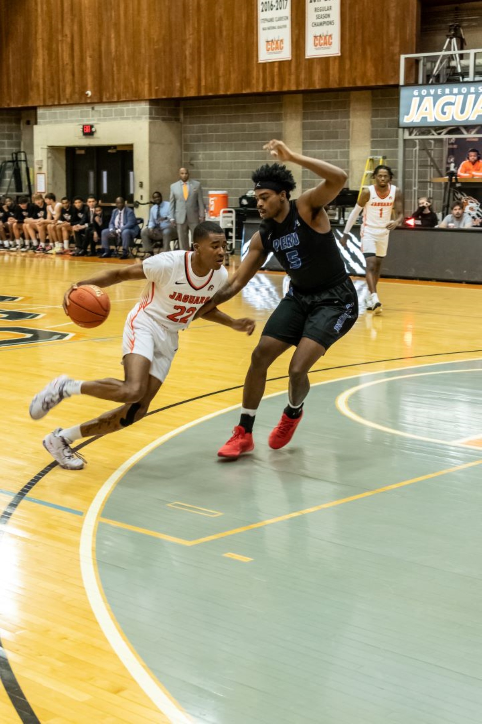 CALUMET ST. JOSEPH HANDLES GSU COMEBACK - BEATS GSU 78-66 at the ARC