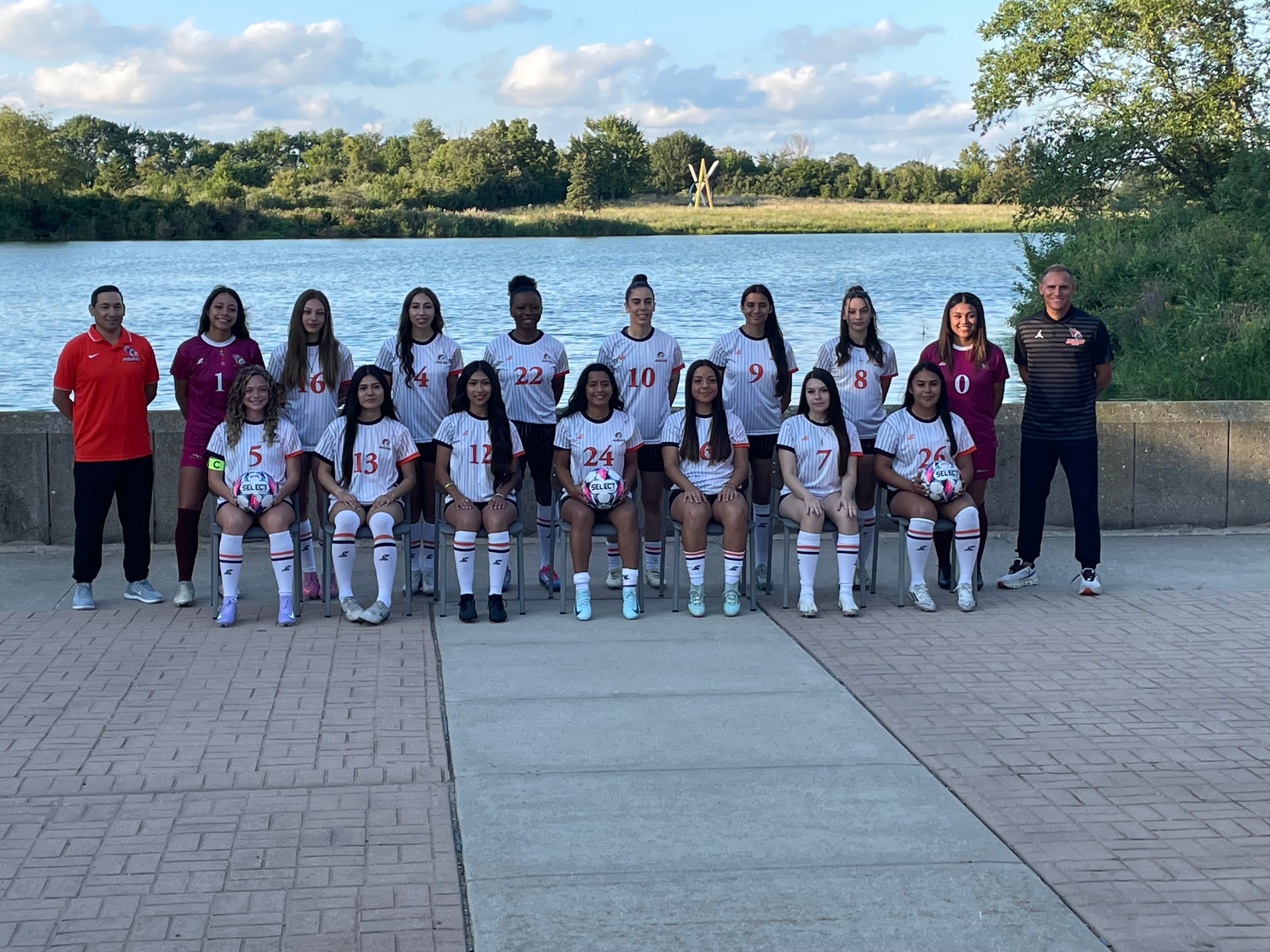 Women's soccer ended the 2025 season Wednesday with a 5-1 road victory at Mount Mary in Milwaukee.